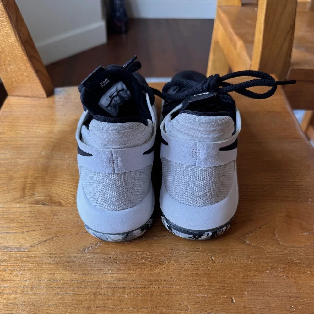 Nike Zoom KD 10 Oreo Black White Basketball Shoes 918365-008 Kids Size 7Y
